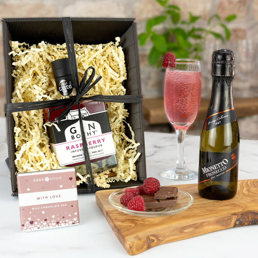 Gin Bothy Raspberry Liqueur Hamper